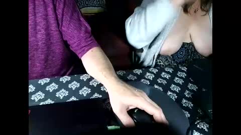 Snapshot of nottoobored chatting on September 22, 2025, 2:46 am nottoobored online show from September 22, 2025, 2:46 am