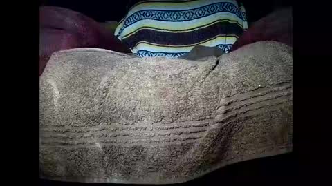 Snapshot of nottoobored chatting on November 6, 2025, 3:29 am nottoobored online show from November 6, 2025, 3:29 am