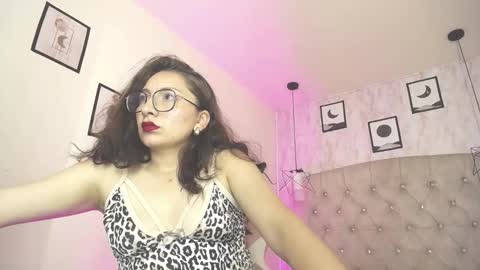 V A L E R Y  online show from March 14, 2026, 12:43 pm