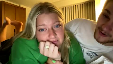 novaandjett online show from March 18, 2026, 4:48 am