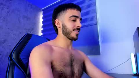 Snapshot of novacry chatting on October 31, 2025, 12:06 pm Nova online show from October 31, 2025, 12:06 pm