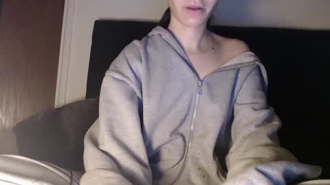 Olivia online show from January 15, 2025, 4:04 am