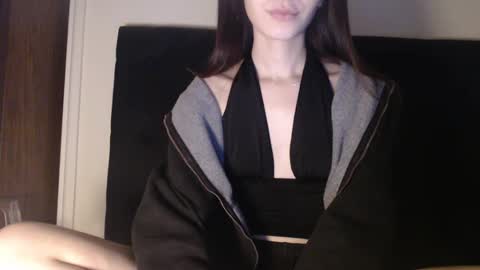 Olivia online show from February 11, 2025, 6:19 am