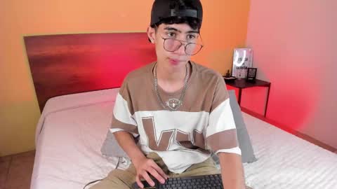 Snapshot of novawheeler chatting on February 5, 2025, 2:40 am Nova online show from February 5, 2025, 2:40 am