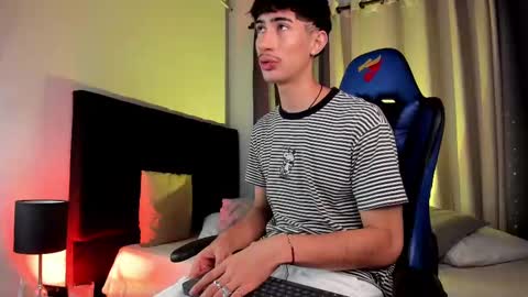 Snapshot of novawheeler chatting on October 8, 2025, 6:49 pm Nova online show from October 8, 2025, 6:49 pm