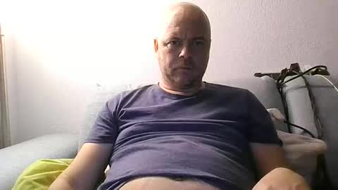 Snapshot of nrekillag81 chatting on April 18, 2026, 9:26 pm Swiss Dick online show from April 18, 2026, 9:26 pm