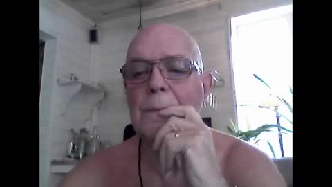 Snapshot of nudistjavist chatting on January 16, 2025, 10:42 am Haky online show from January 16, 2025, 10:42 am