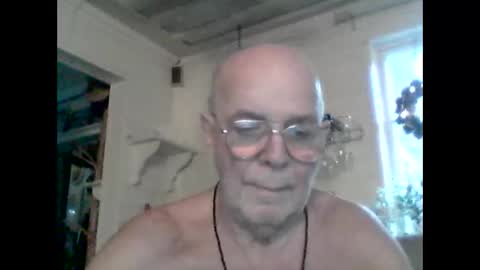 Snapshot of nudistjavist chatting on December 16, 2025, 12:32 pm Haky online show from December 16, 2025, 12:32 pm