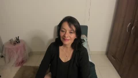 Snapshot of nuit_rose chatting on July 14, 2026, 2:05 am nuit_rose online show from July 14, 2026, 2:05 am
