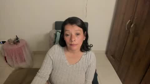 Snapshot of nuit_rose chatting on July 24, 2026, 2:09 am nuit_rose online show from July 24, 2026, 2:09 am