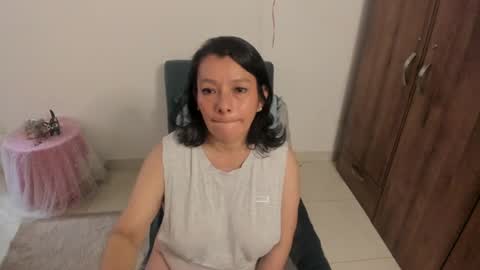 Snapshot of nuit_rose chatting on July 29, 2026, 1:09 pm nuit_rose online show from July 29, 2026, 1:09 pm