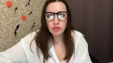 Snapshot of nuitblanche_vibes chatting on October 24, 2025, 6:32 am nuitblanche_vibes online show from October 24, 2025, 6:32 am