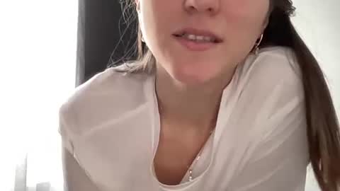 Snapshot of nursedoll chatting on December 20, 2025, 7:15 am Ema online show from December 20, 2025, 7:15 am