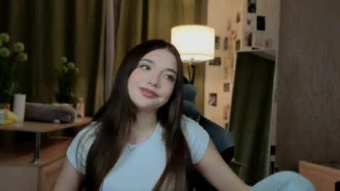 Snapshot of nutshellz chatting on May 12, 2026, 7:44 pm Rachel online show from May 12, 2026, 7:44 pm