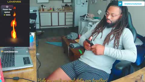 Snapshot of nuttyxmusk chatting on June 4, 2026, 7:20 pm Check the links online show from June 4, 2026, 7:20 pm