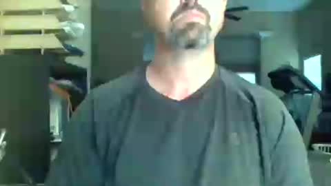nvrenuff1979 online show from May 4, 2026, 11:28 am