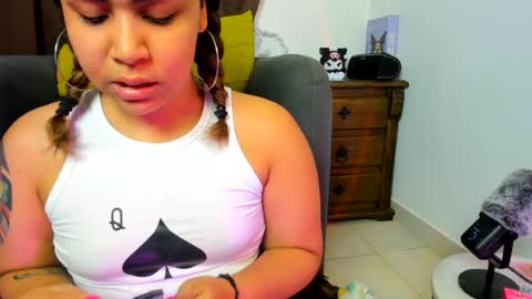 Snapshot of nyalgasai1 chatting on August 4, 2026, 12:47 am Nia online show from August 4, 2026, 12:47 am