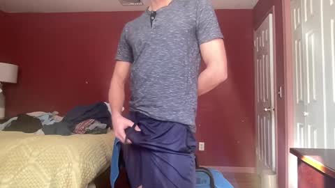 Snapshot of nyc2100 chatting on February 5, 2025, 4:58 pm Your HOTBF online show from February 5, 2025, 4:58 pm