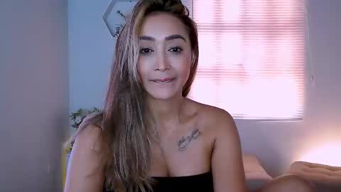 Nycole online show from January 28, 2025, 3:35 pm