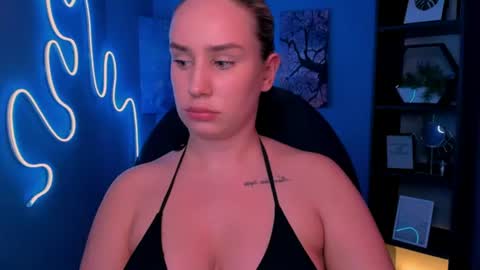 Snapshot of nymiraa chatting on June 11, 2026, 12:32 am Mira online show from June 11, 2026, 12:32 am