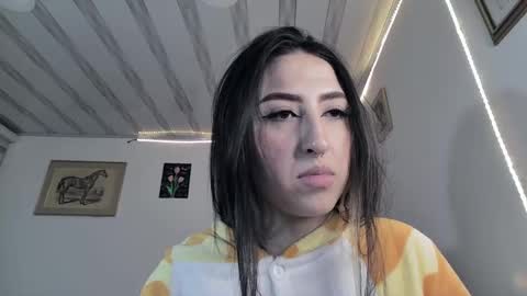 Snapshot of nymph_frida chatting on December 2, 2024, 5:26 am Frida online show from December 2, 2024, 5:26 am