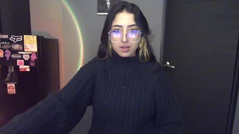 Snapshot of nymph_frida chatting on March 7, 2025, 10:02 am Frida online show from March 7, 2025, 10:02 am