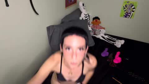 Snapshot of nymphaeaorion chatting on September 9, 2025, 12:32 am Nymphaea online show from September 9, 2025, 12:32 am