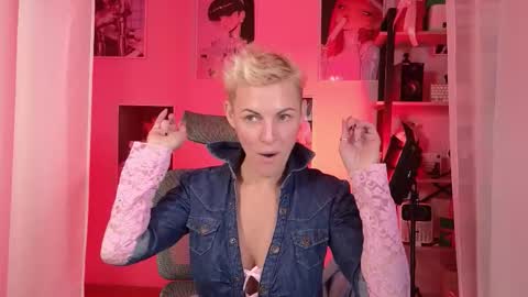 Snapshot of nymphvariety chatting on November 25, 2025, 5:18 am nymphvariety online show from November 25, 2025, 5:18 am