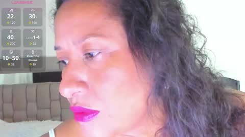 nyomi browm online show from December 18, 2025, 10:54 am