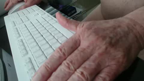 nypddad100389 online show from March 31, 2026, 1:33 pm