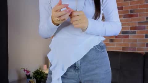 Snapshot of nyrasolace chatting on December 19, 2025, 8:54 am Megan NEXT STREAM online show from December 19, 2025, 8:54 am