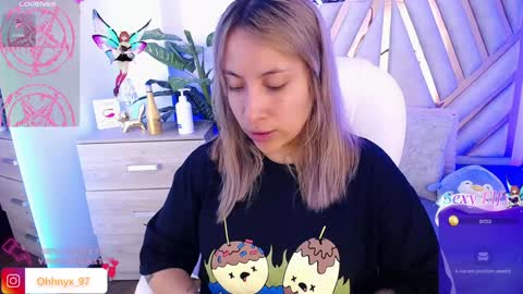 Snapshot of nyx_andria chatting on January 19, 2025, 8:09 pm Alex . online show from January 19, 2025, 8:09 pm