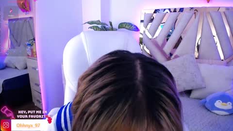 Snapshot of nyx_andria chatting on January 22, 2025, 8:17 pm Alex . online show from January 22, 2025, 8:17 pm