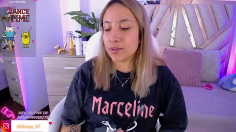 Snapshot of nyx_andria chatting on January 25, 2025, 8:21 pm Alex . online show from January 25, 2025, 8:21 pm