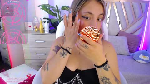 Snapshot of nyx_andria chatting on January 31, 2025, 8:54 pm Alex . online show from January 31, 2025, 8:54 pm