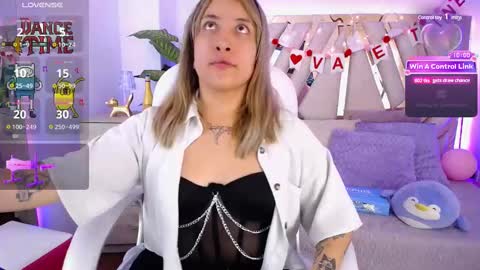 Snapshot of nyx_andria chatting on March 1, 2025, 1:53 am Alex . online show from March 1, 2025, 1:53 am