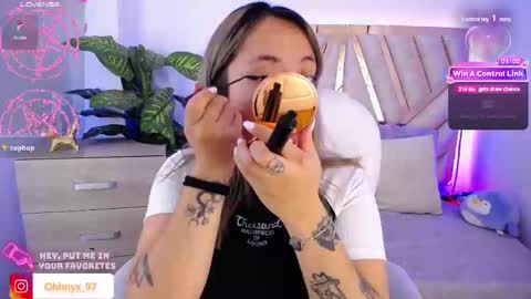 Snapshot of nyx_andria chatting on March 6, 2025, 8:59 pm Alex . online show from March 6, 2025, 8:59 pm