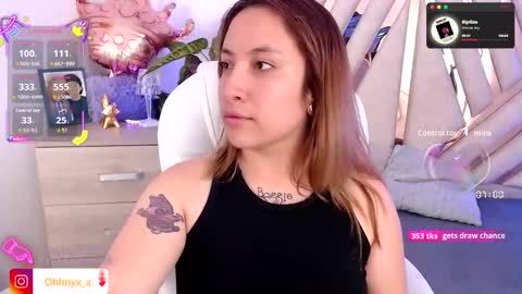 Snapshot of nyx_andria chatting on September 17, 2025, 9:05 pm Alex . online show from September 17, 2025, 9:05 pm