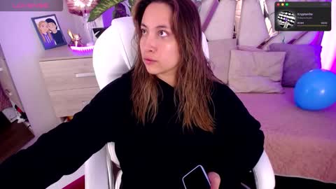 Snapshot of nyx_andria chatting on October 5, 2025, 9:45 pm Alex . online show from October 5, 2025, 9:45 pm