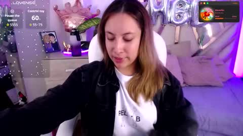 Snapshot of nyx_andria chatting on October 7, 2025, 9:34 pm Alex . online show from October 7, 2025, 9:34 pm