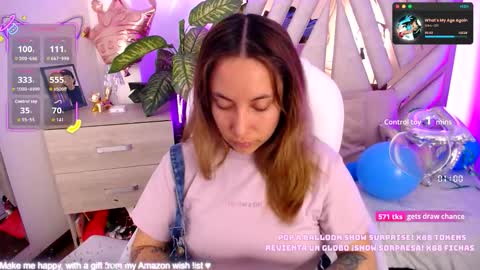 Snapshot of nyx_andria chatting on October 14, 2025, 9:04 pm Alex . online show from October 14, 2025, 9:04 pm