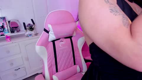  Nyx BlackMoon online show from December 17, 2025, 3:40 pm