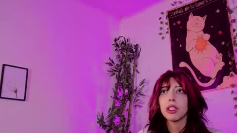 Snapshot of nyx_nayla chatting on December 23, 2025, 1:47 am online show from December 23, 2025, 1:47 am