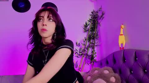 Snapshot of nyx_nayla chatting on January 11, 2026, 4:17 am online show from January 11, 2026, 4:17 am