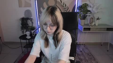 Snapshot of nyxcalderra chatting on June 5, 2026, 4:41 am Nyx online show from June 5, 2026, 4:41 am