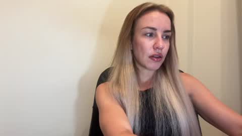 Snapshot of nyxelia_ chatting on June 10, 2026, 7:07 am Anastasia online show from June 10, 2026, 7:07 am