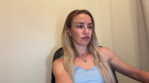 Snapshot of nyxelia_ chatting on June 19, 2026, 7:12 am Anastasia online show from June 19, 2026, 7:12 am