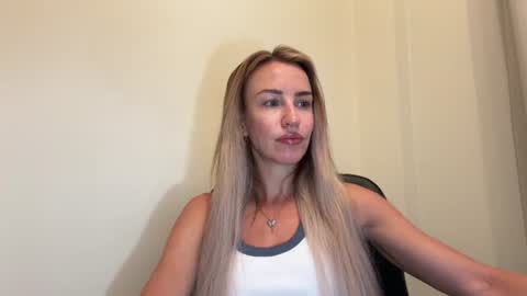 Snapshot of nyxelia_ chatting on June 22, 2026, 7:05 am Anastasia online show from June 22, 2026, 7:05 am