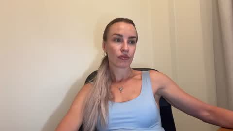 Snapshot of nyxelia_ chatting on June 24, 2026, 8:02 am Anastasia online show from June 24, 2026, 8:02 am