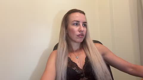 Snapshot of nyxelia_ chatting on June 26, 2026, 8:19 am Anastasia online show from June 26, 2026, 8:19 am